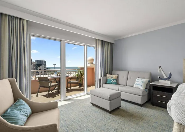 833 Aqualea / Beachfront Clearwater Clearwater Beach