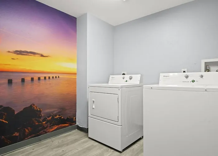Hotel 833 Aqualea / Beachfront Clearwater *