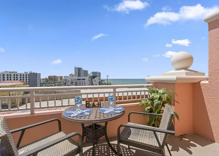833 Aqualea / Beachfront Clearwater