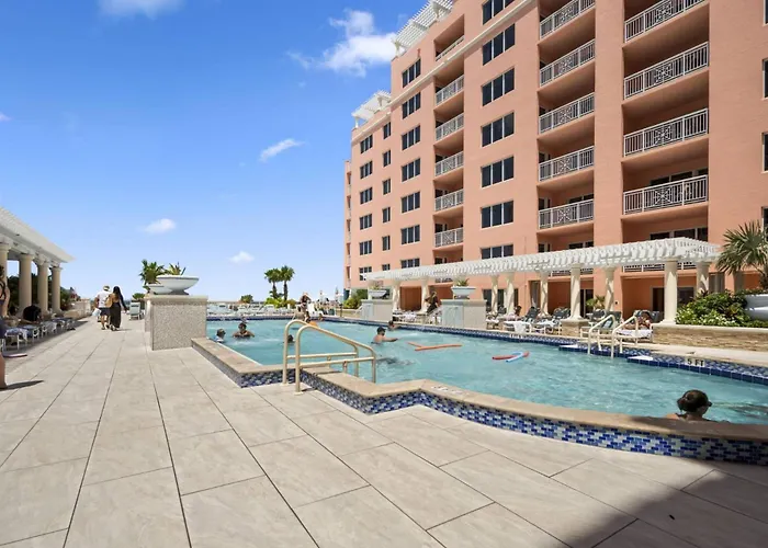 833 Aqualea / Beachfront Clearwater *