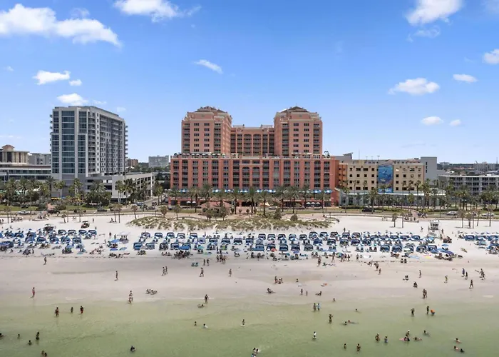 833 Aqualea / Beachfront Clearwater *