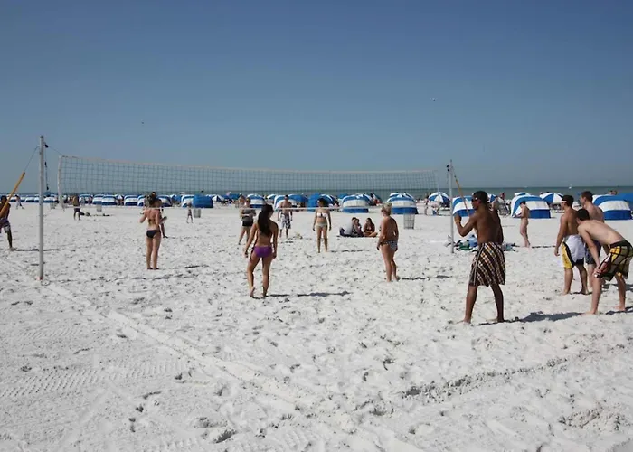 833 Aqualea / Beachfront Clearwater *